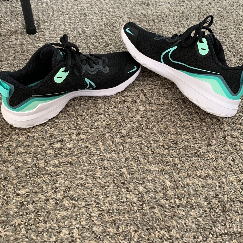 Nike Renew Women’s Size 10